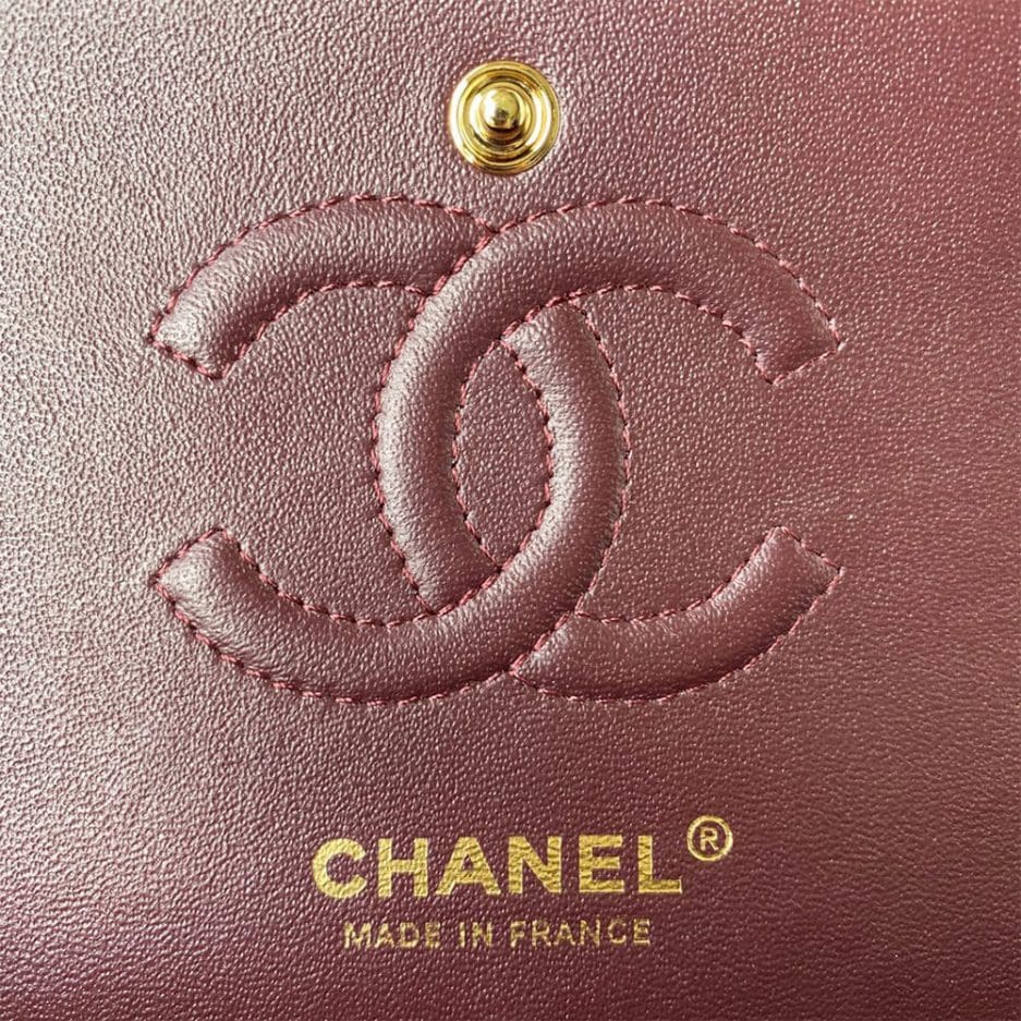 CHANEL SMALL CLASSIC HANDBAG Grained Calfskin & Gold Metal