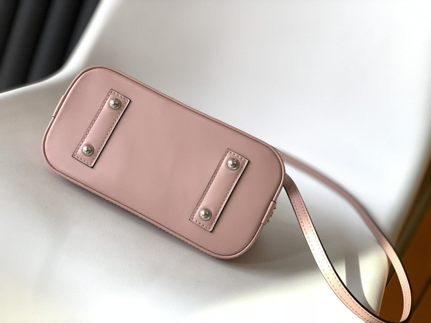 Louis Vuitton Alma BB M41327