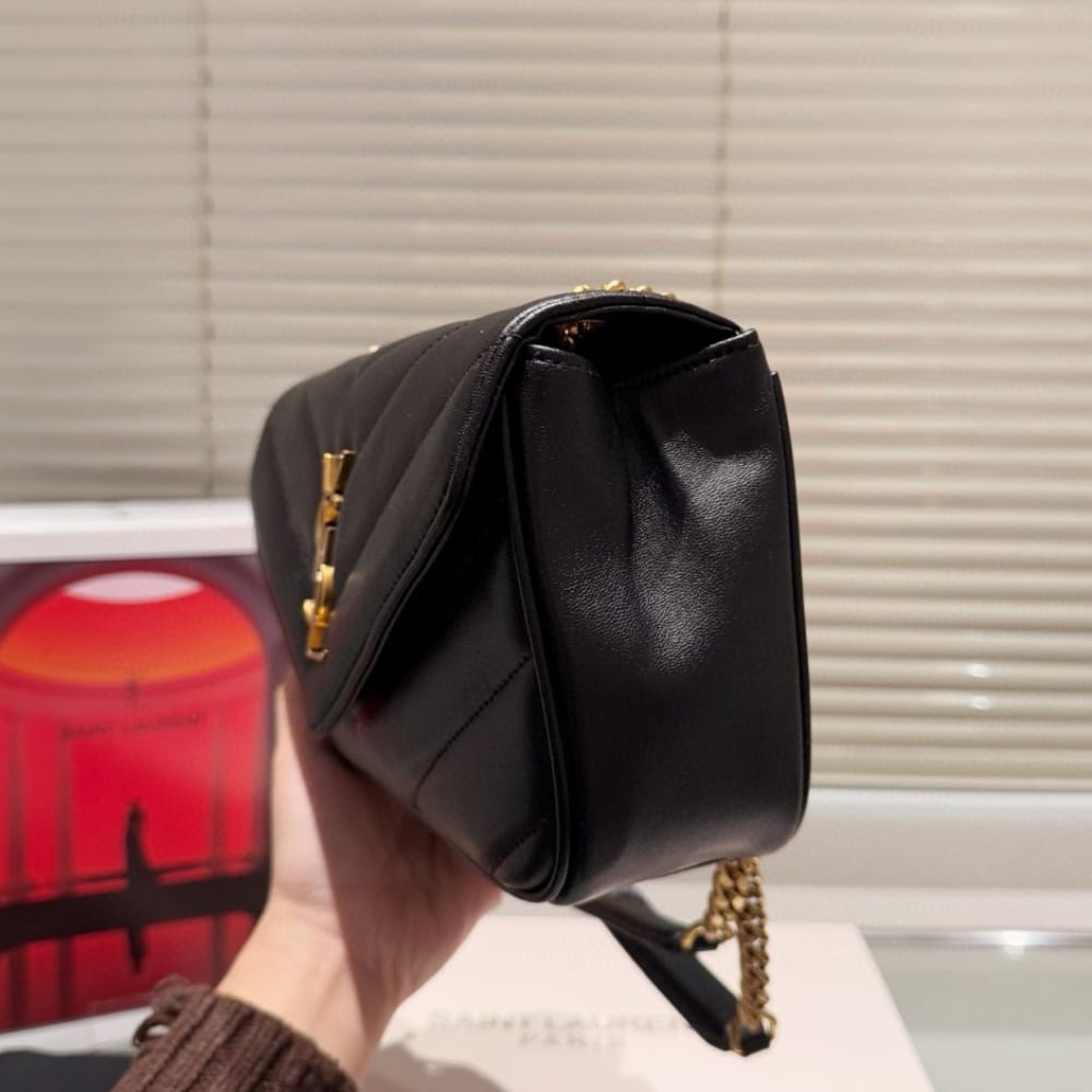 SAINT LAURENT LOULOU SMALL IN MATELASSÉ LAMBSKIN 24CM 801437AAEAX1000