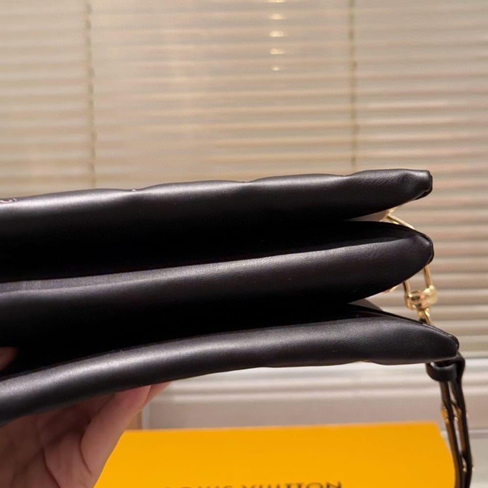 LOUIS VUITTON COUSSIN BB BAG 21CM M12159