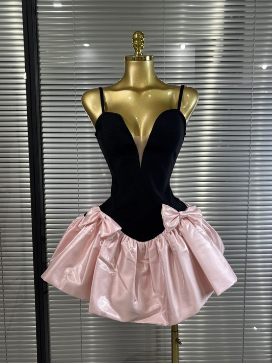 Pretty Spaghetti Straps V Neck A Line Short Graduation Homecoming Dress Mini Cocktail Dress With Bow S872