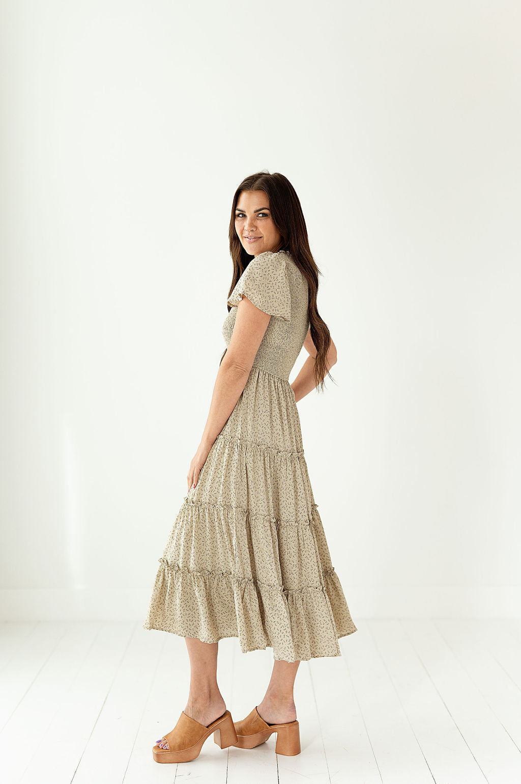 loveedsTM-Quinn Smocked Floral Dress