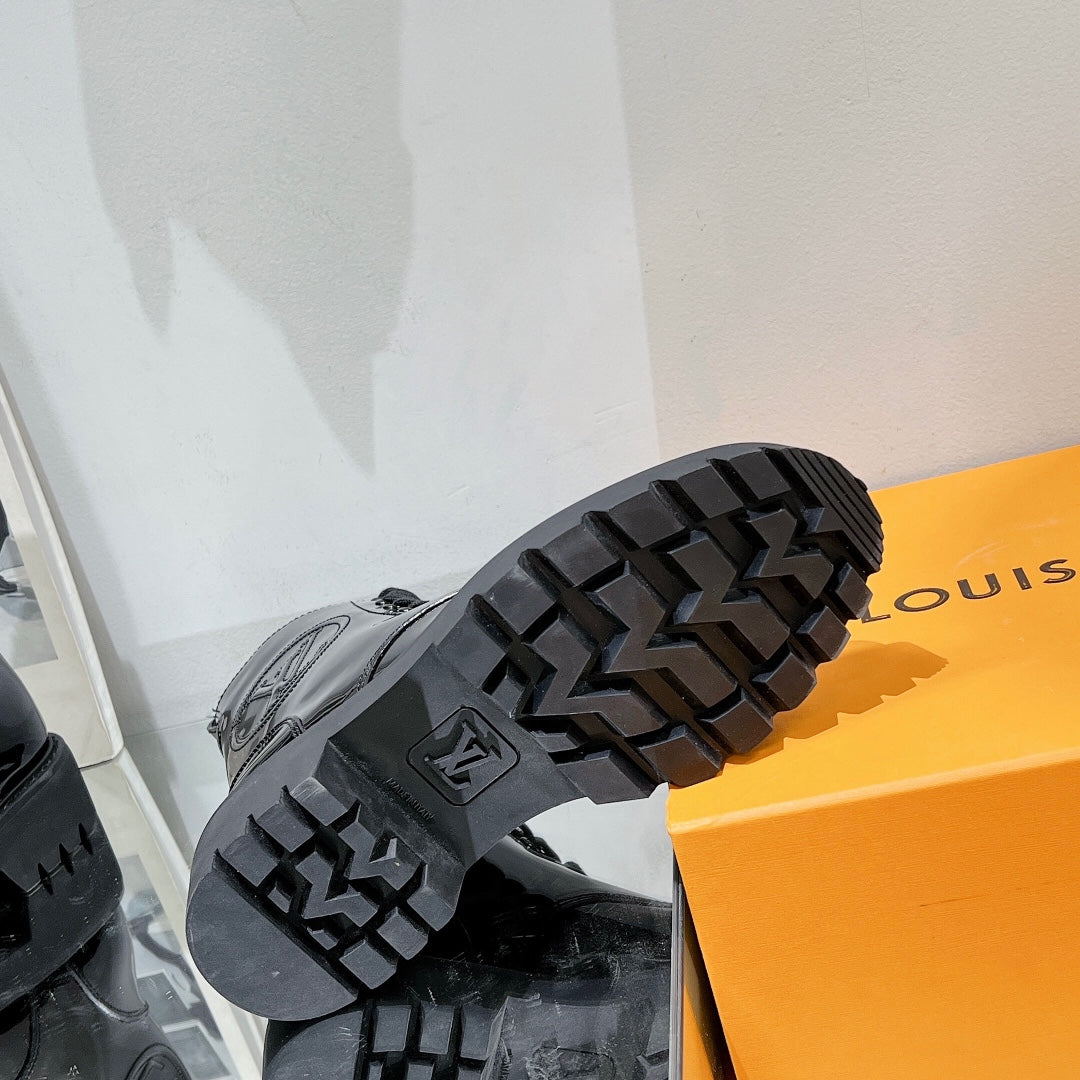 Premium LUV BOOTS 006