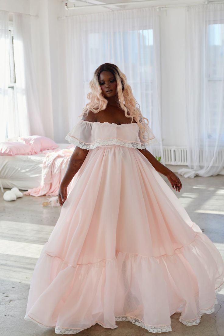 Light Pink Ball Gown Off the Shoulder Lace Organza Date Dress Prom Dress Birthday Dress SH3890
