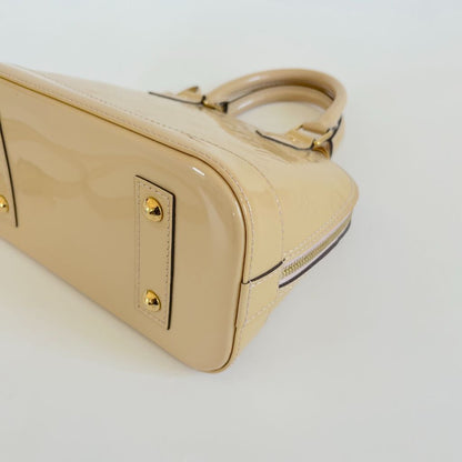 Louis Vuitton vernis monogram alma bb