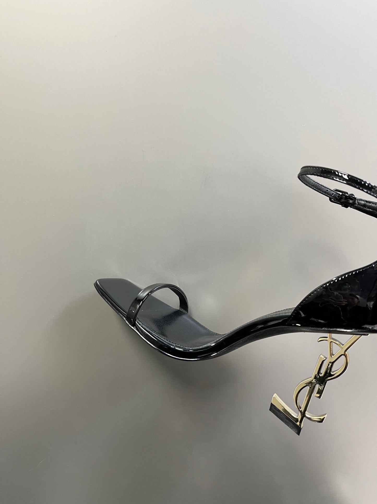 Luxury  HIGH HEELS YSL 007