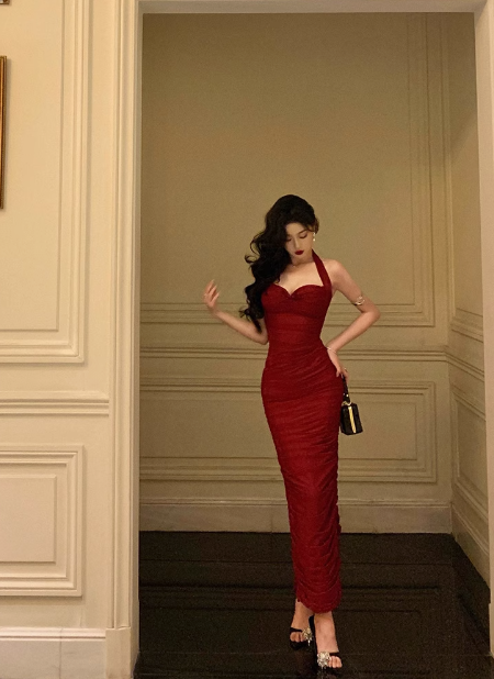 Vintage Sheath Halter Neckline Red Satin Sleeveless 18th Birthday Dress Party Gown Birthday Outfits For Women DP0210