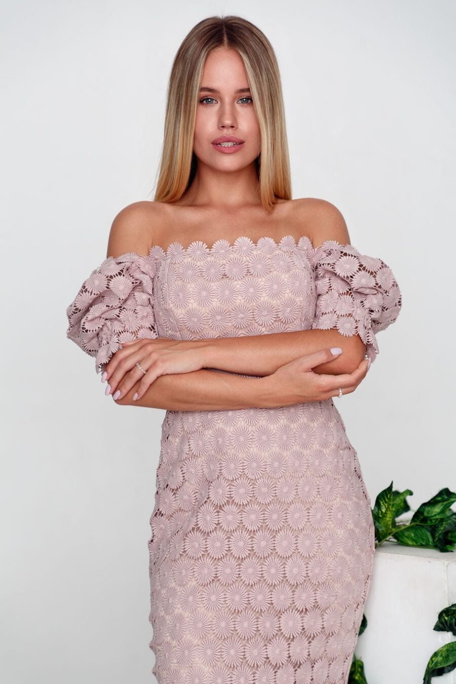 loveedsTM-Three-color mid-waist solid color chest-wrapped mid-length dress