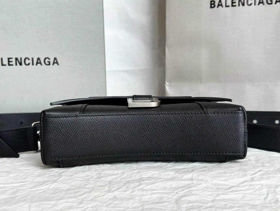 Balenciaga Downtown Crossbody Black Bag - 20x5x13cm