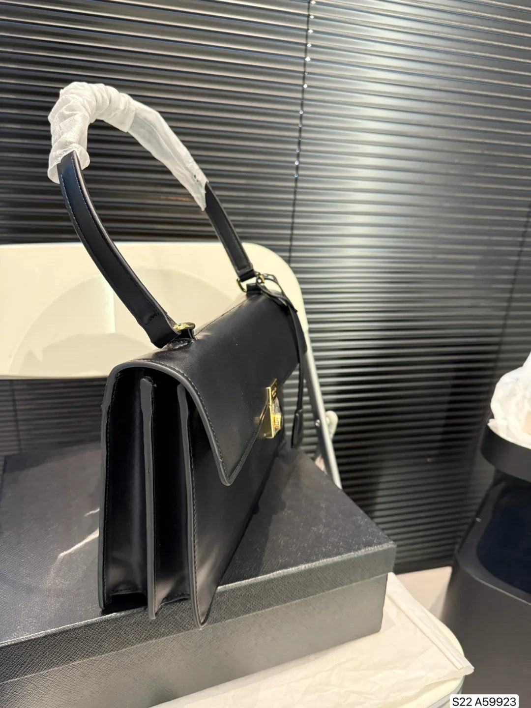 Louis Vuitton LV Square Bag Black Handbag 32x21cm