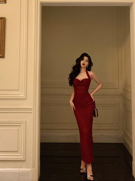 Vintage Sheath Halter Neckline Red Satin Sleeveless 18th Birthday Dress Party Gown Birthday Outfits For Women DP0210