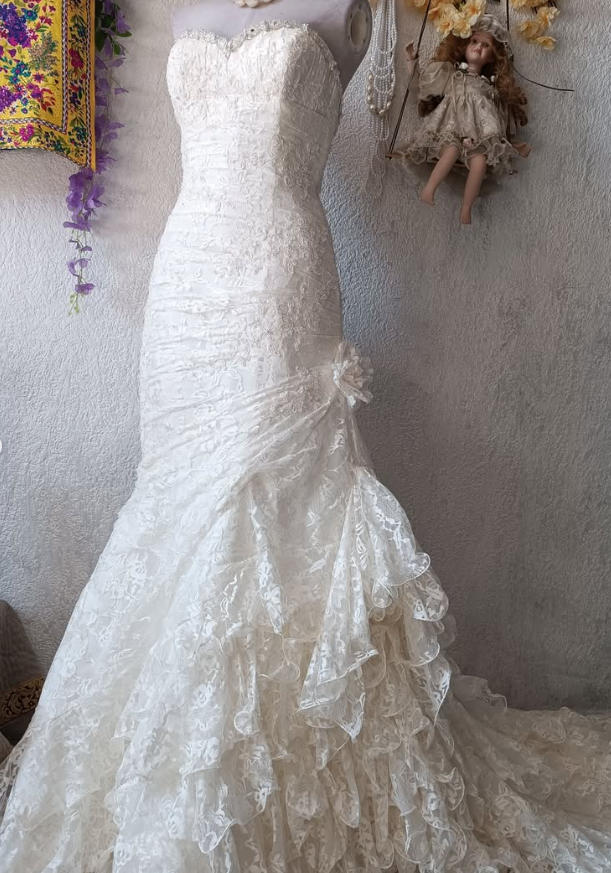 Vintage Mermaid Sweetheart Neck Ivory Lace Long Sweep Wedding Dress SH2155