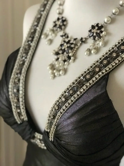 ___Black beaded mysterious and noble black swan vintag Downton Abbey deep V long satin ball gown evening dress gh4390