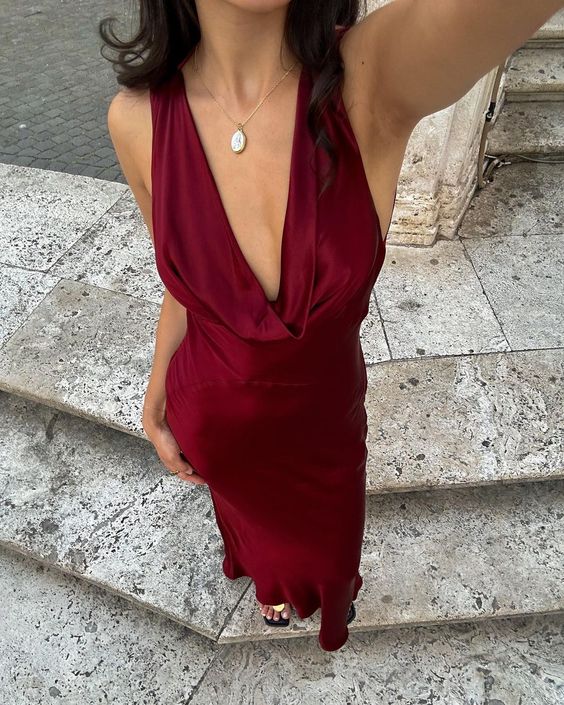 Elegant Sheath V Neck Burgundy Satin Open Back Long Prom Dress Graduation Prom Dress SH2597