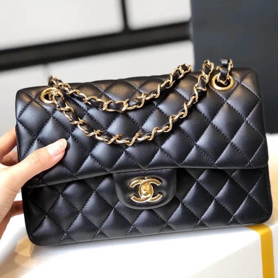 CHANEL SMALL CLASSIC HANDBAG LAMBSKIN & GOLD METAL