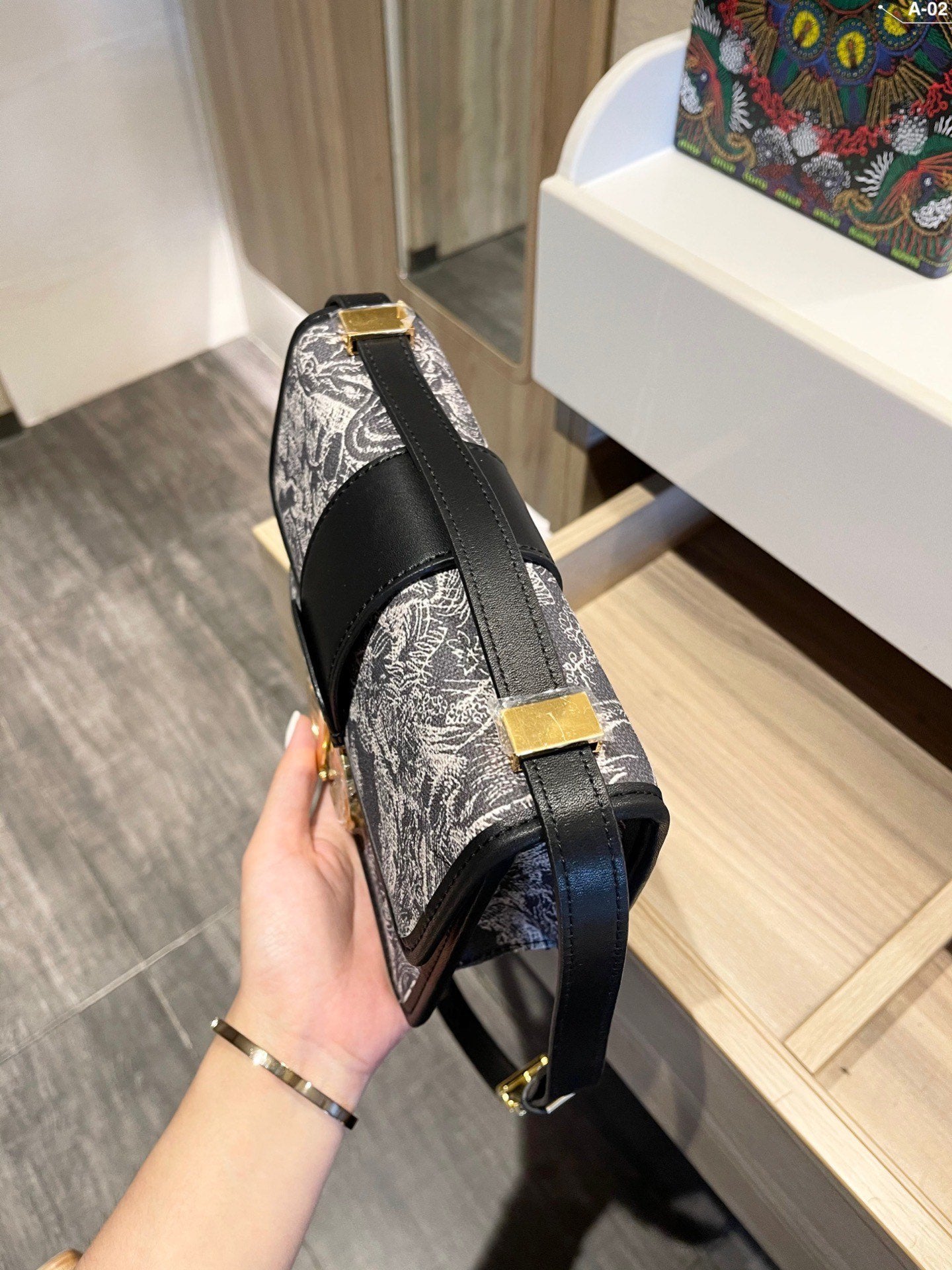 Dior 30 Montaigne Chain Bag