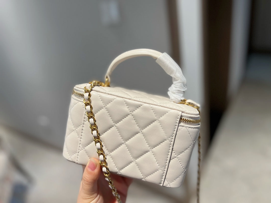 Chanel Trendy CC Vanity Case With Chain Quilted