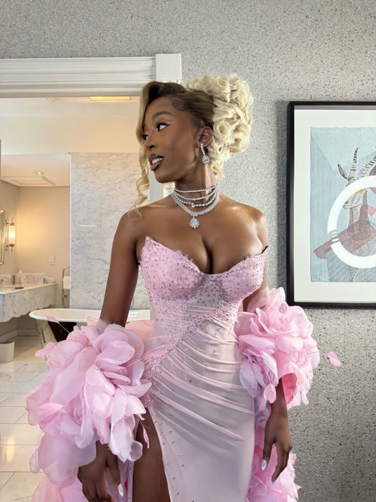 Stunning Sheath Strapless Beaded Satin Long Prom Dress Party Dress with Slit SH3879