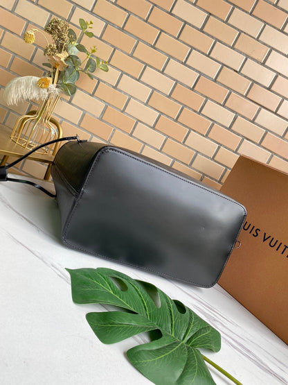 Louis Vuitton Neverfull MM Epi