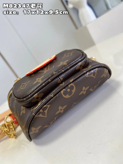 Louis Vuitton Mini Bumbag Monogram - 17x12x9.5cm