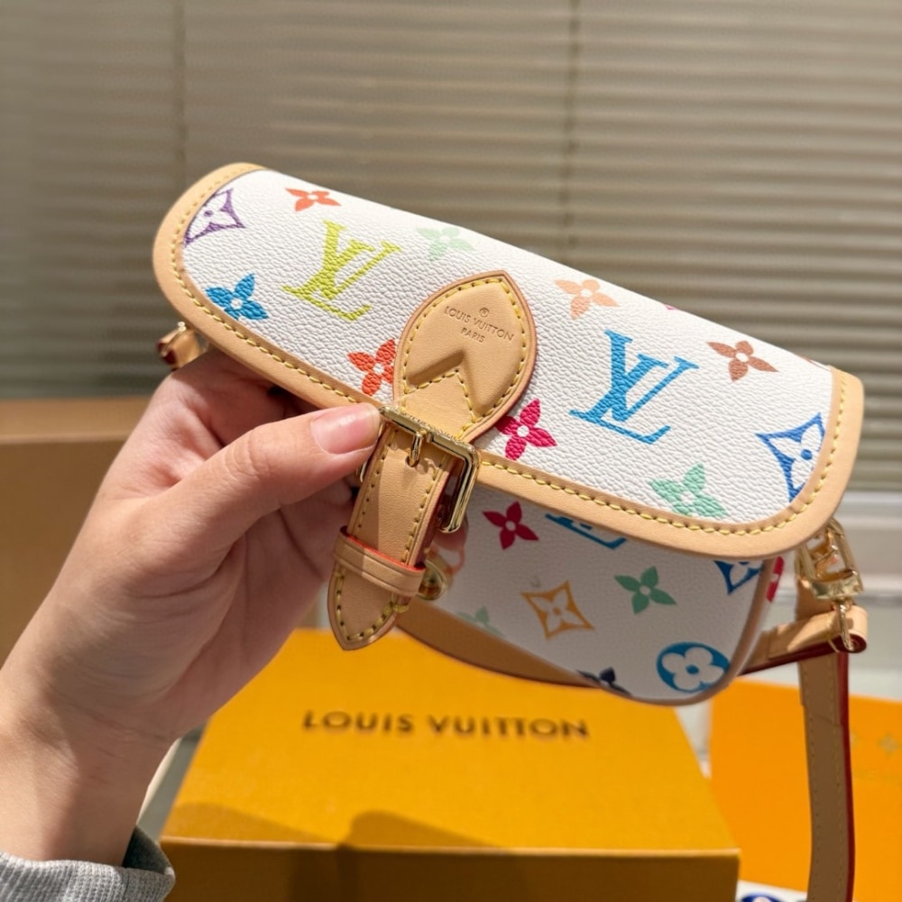 LOUIS VUITTON X TAKASHI MURAKAMI NANO DIANE BAG MULTICOLORE BLANC 19CM M14194