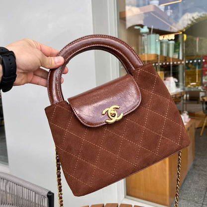 Chanel CLUTCH WITH STRAP