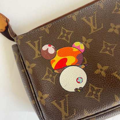 Louis Vuitton x Takashi Murakami 2004 Pochette shoulder bag