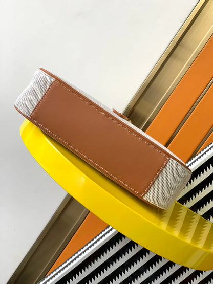 YSL LE 5 À 7 in canvas and leather - 23 X 16 X 6.5 CM