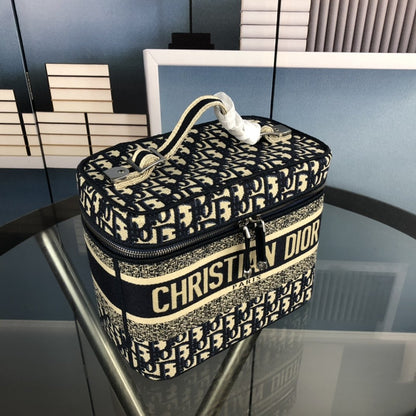 Dior Oblique Diortravel Vanity Case