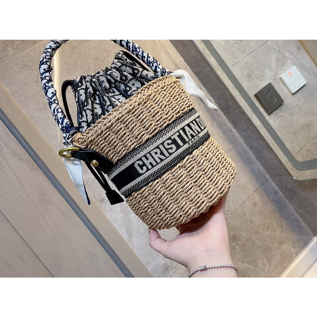 Christian Dior Pre-Owned pre-owned wicker Dior bucket shoulder bag