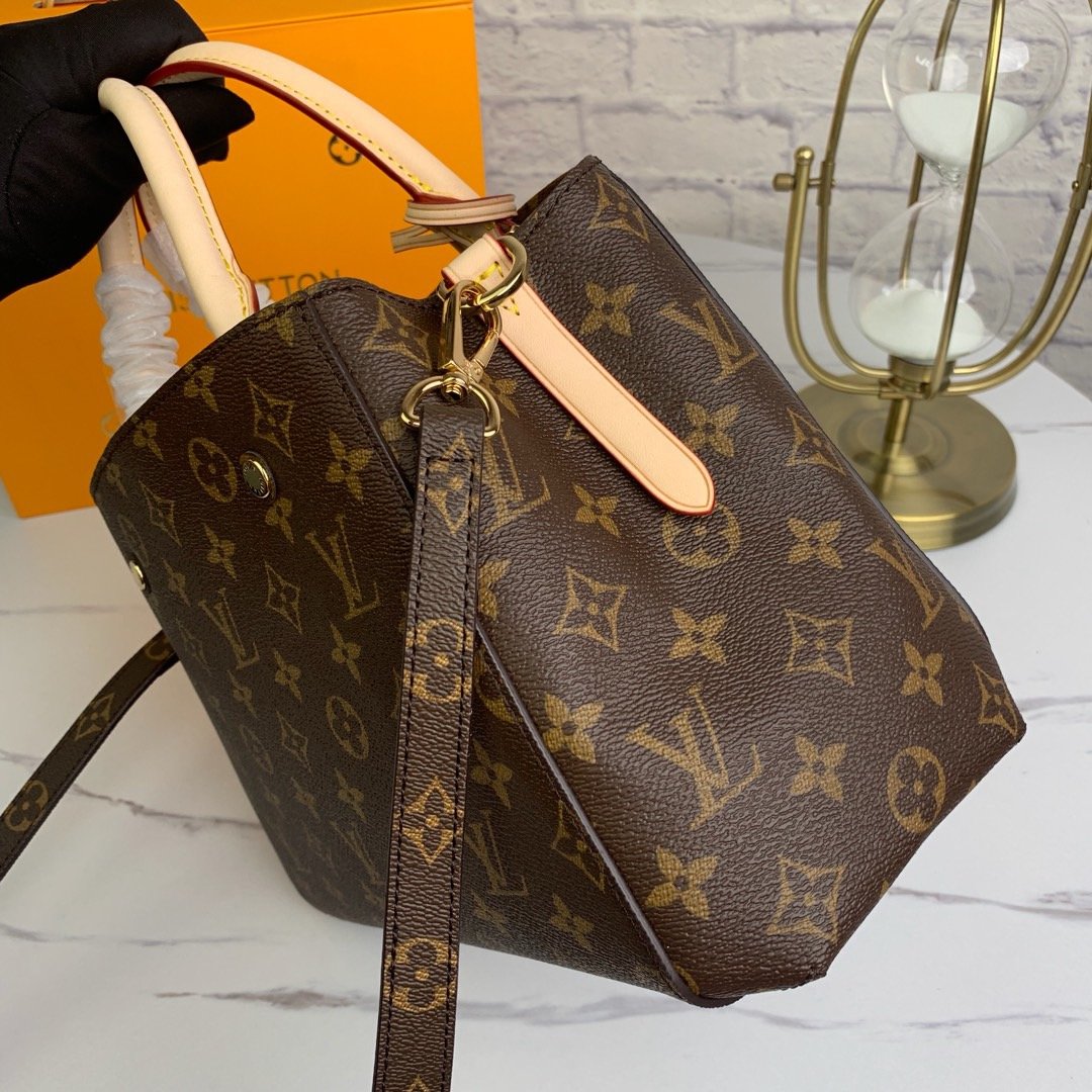 Louis Vuitton Montaigne