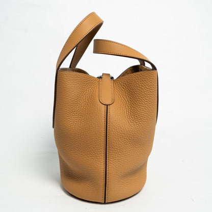 Hermès In The Loop 18 Bag in  Clemence Taurillon Laiton Paladium Biscuit