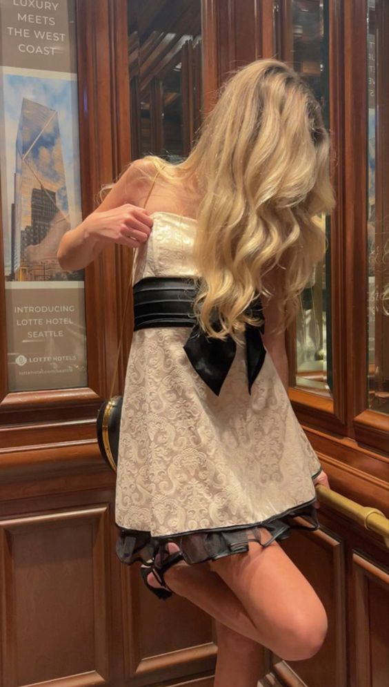 Vintage Light Champagne Strapless Short Homecoming Dress Mini Party Dress SH1432