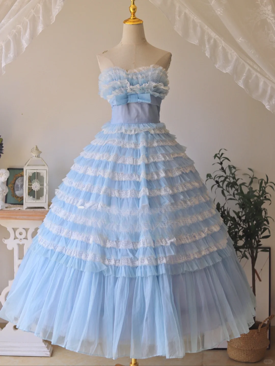 Vintage Blue Ball Gown Sweetheart Neck Layered Lace Tulle Prom Dress 16th Birthday Dress SH3862