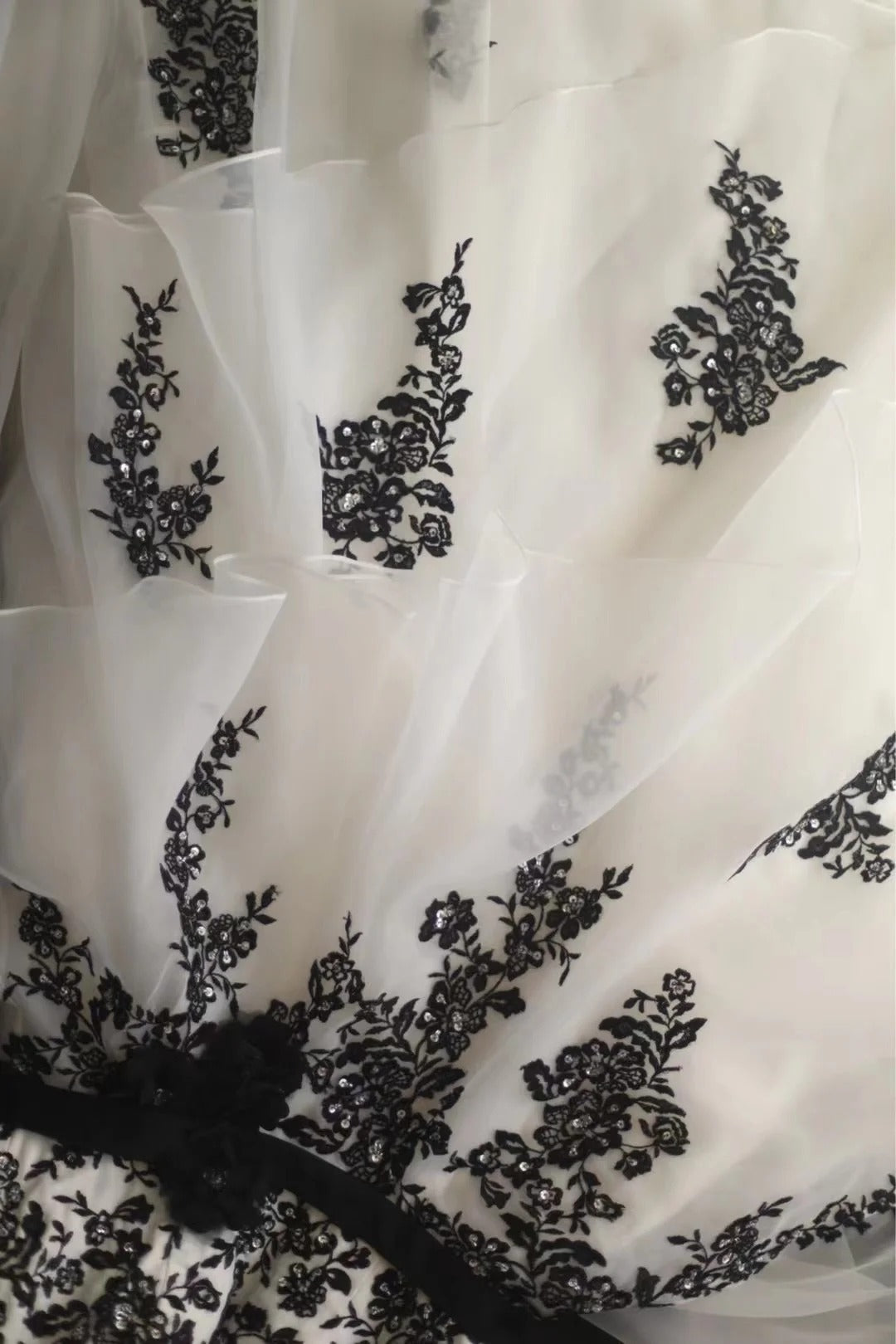 Black Swan Lace Floral Long Tulle Princess Ball Gown Evening Gown Wedding Dress gh4324