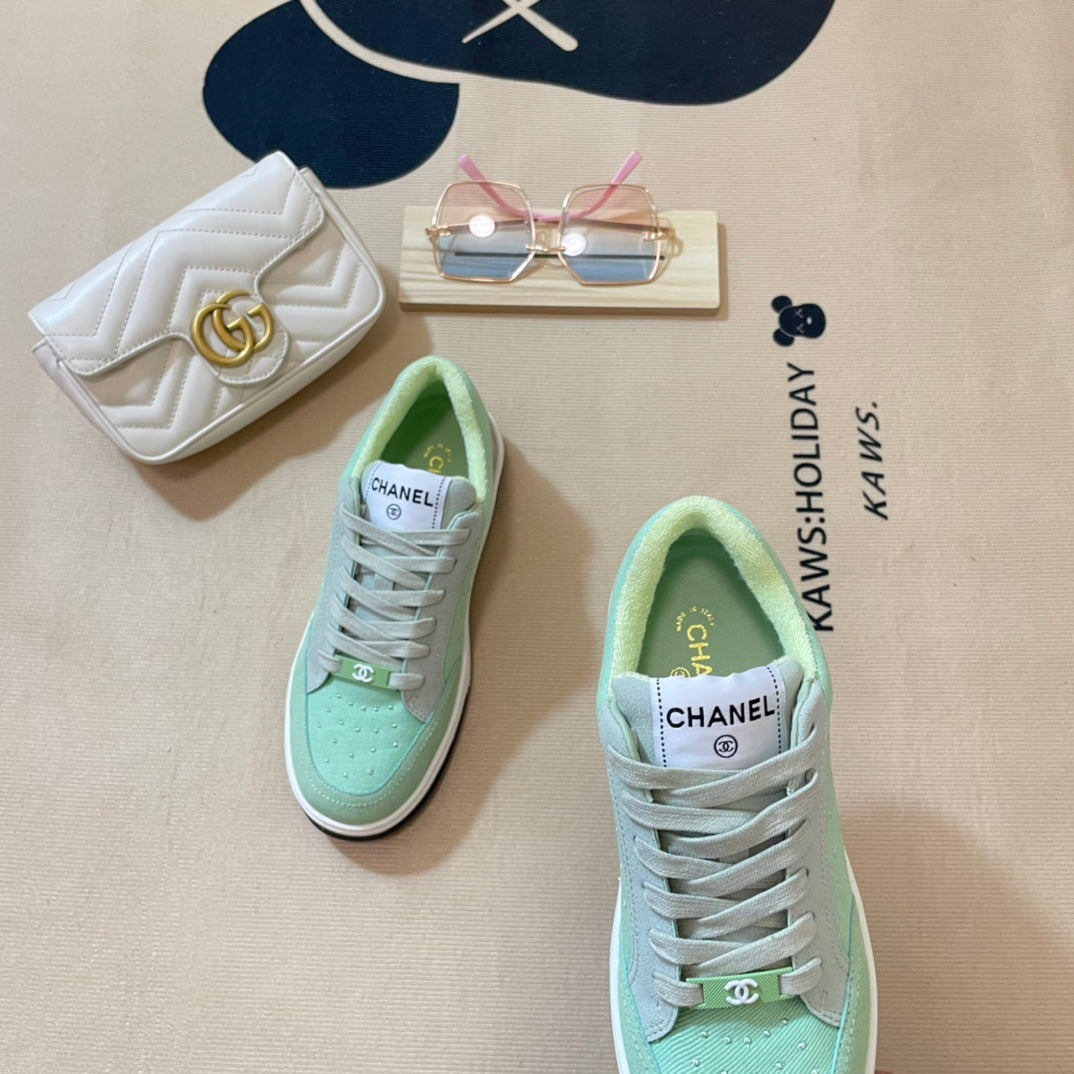 Luxury  Sneaker  CHL 054