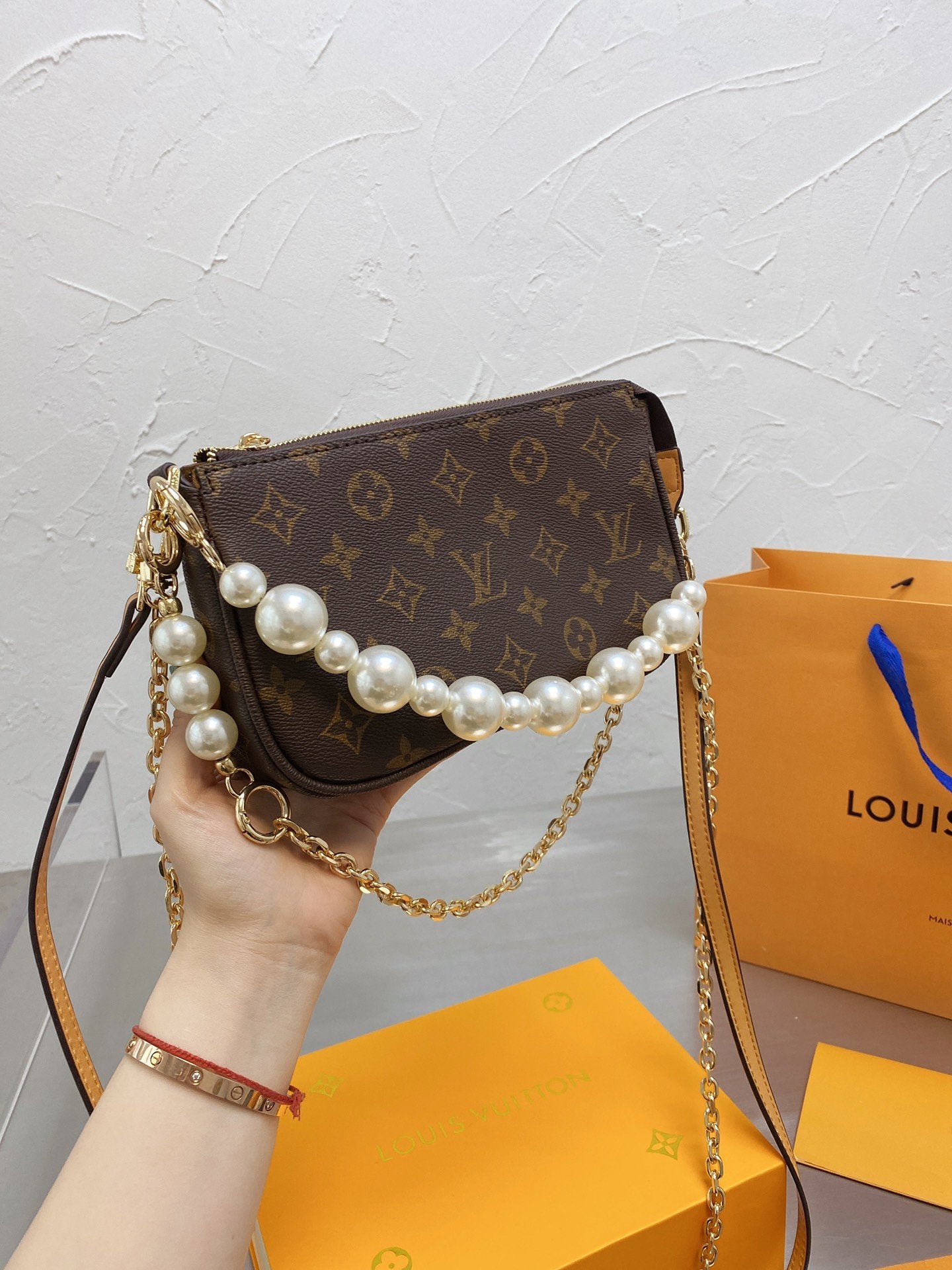 LV Ivy Monogram