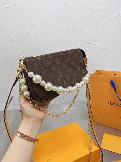 LV Ivy Monogram