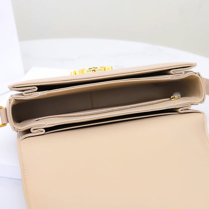 CELINE CLASSIQUE TRIOMPHE BAG in shiny calfskin