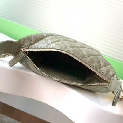 CHANEL Classic Chain Hobo