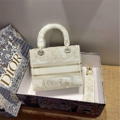 CHRISTIAN DIOR Canvas Around The World Stella Embroidered Medium Lady D-Lite White Gold