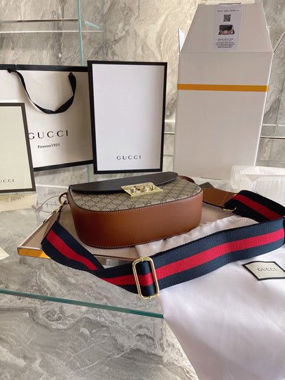 Gucci Padlock Medium