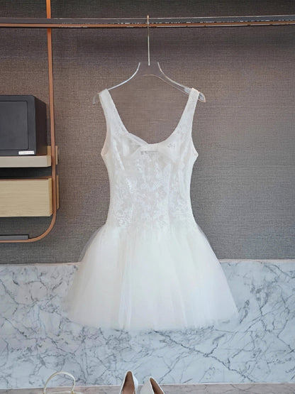 Cute A line Square Neck White Tulle Lace Party Dresses Short Formal Homecoming Dresses Night Chic Elegant Cocktail Dresses 16th Birthday Outfits Hoco Dress DH2762