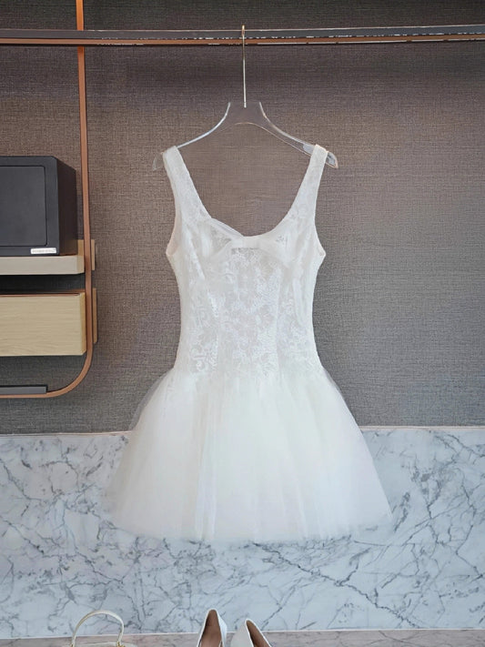 Cute A line Square Neck White Tulle Lace Party Dresses Short Formal Homecoming Dresses Night Chic Elegant Cocktail Dresses 16th Birthday Outfits Hoco Dress DH2762