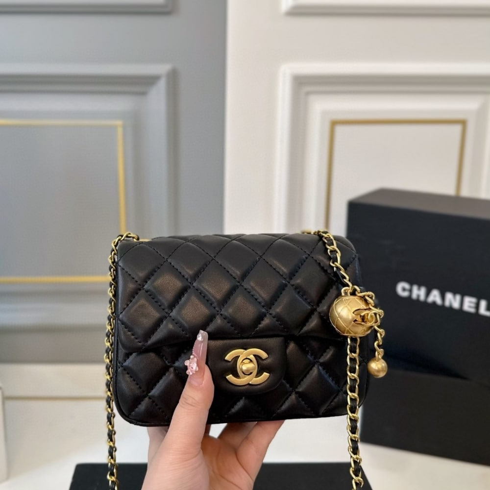 CHANEL CLASSIC MINI CROSSBODY BAG BLACK 16CM A35200 Y04059 94305