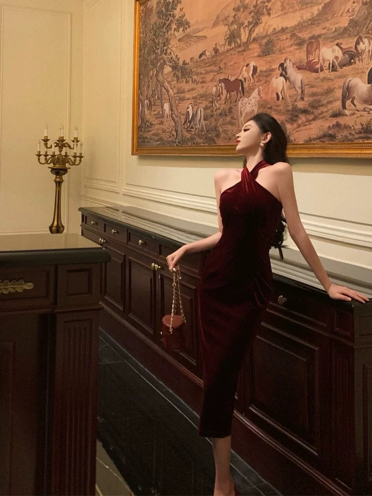 Sexy Sheath Halter Burgundy Velvet Sleeveless Prom Dresses Party Dress Summer Birthday Outfits Birthday Dresses W808