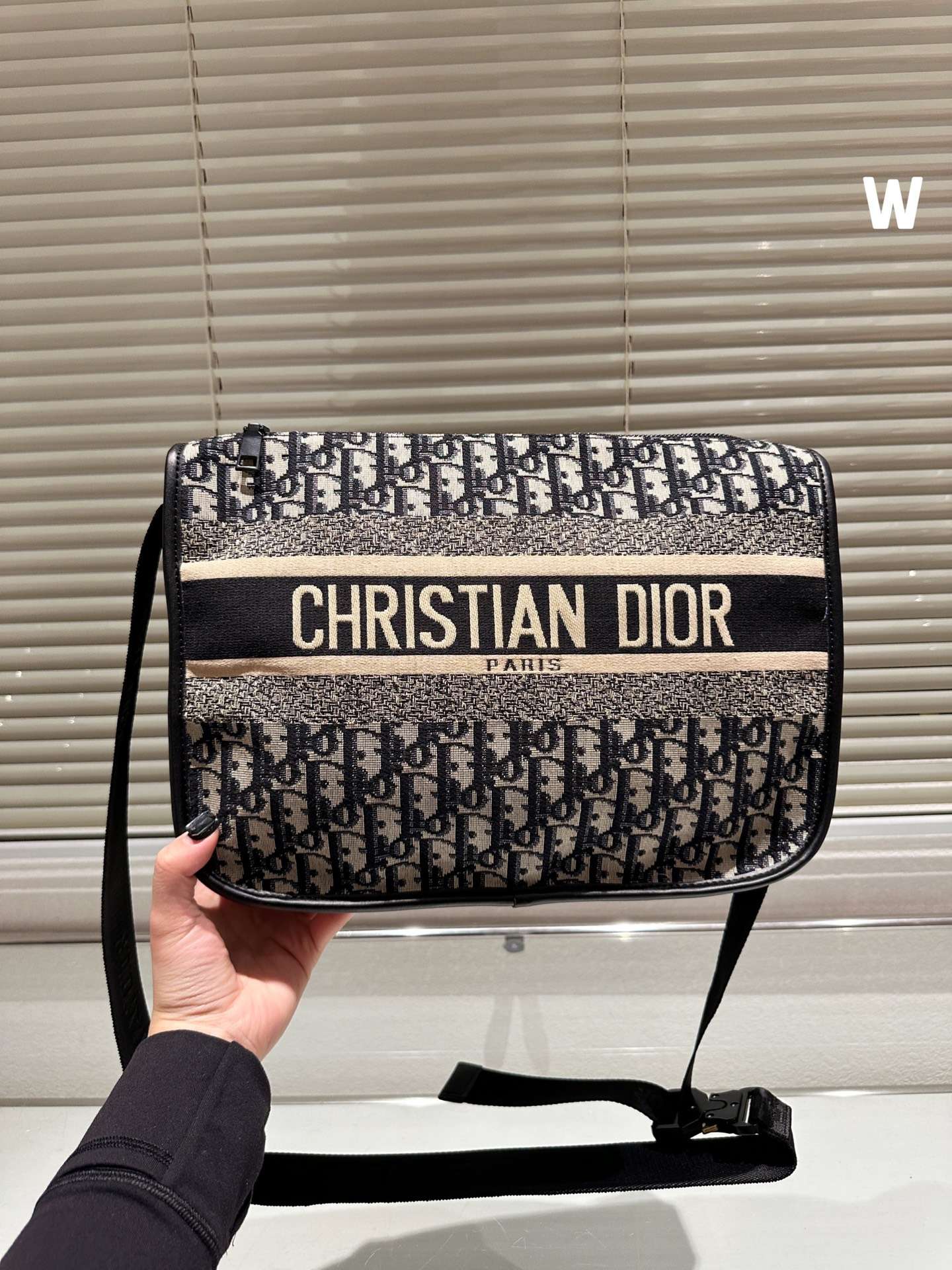 Medium Diorcamp Bag Blue Dior Oblique Embroidery