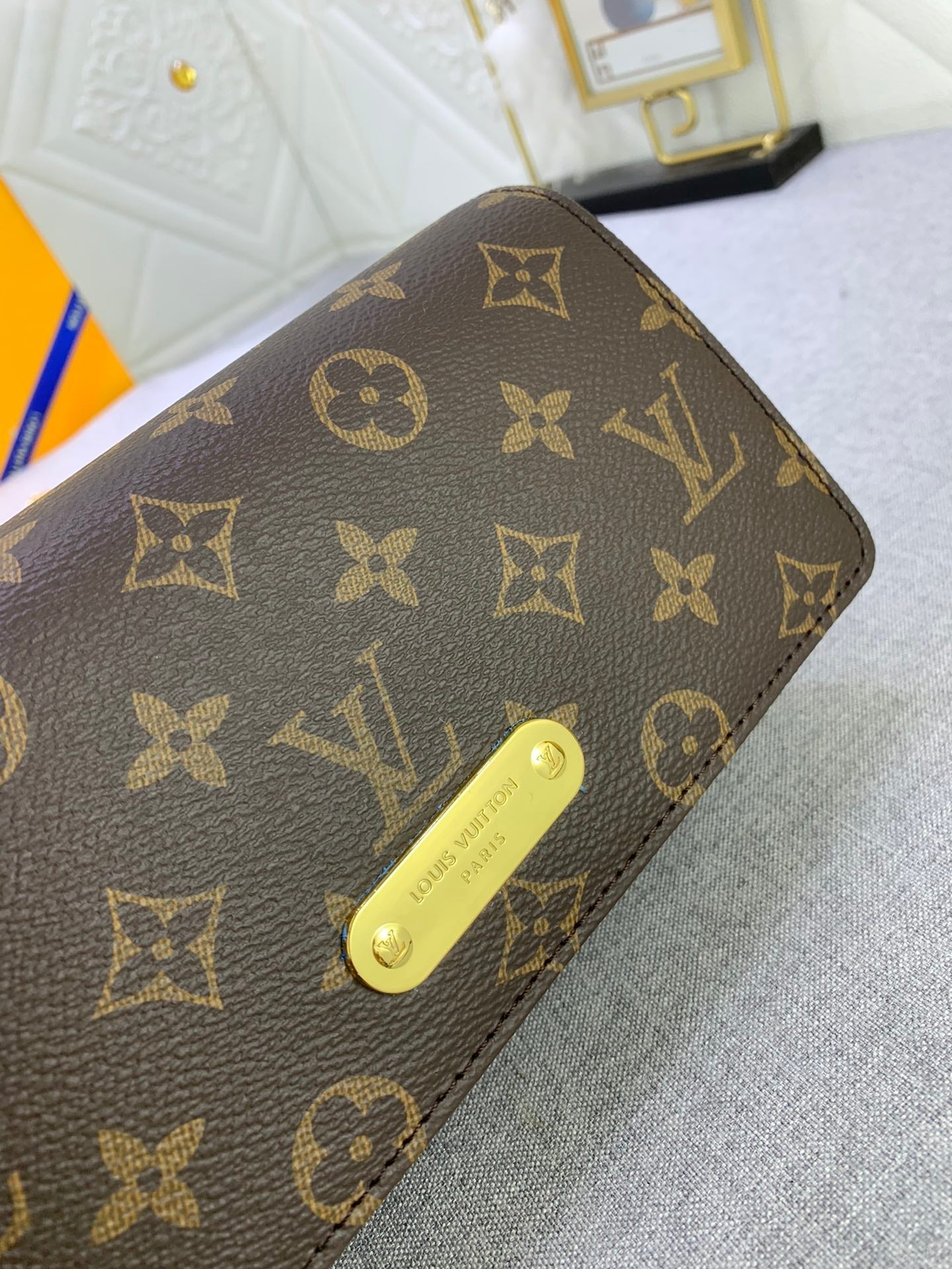 Louis Vuitton Wallet On Chain Lily