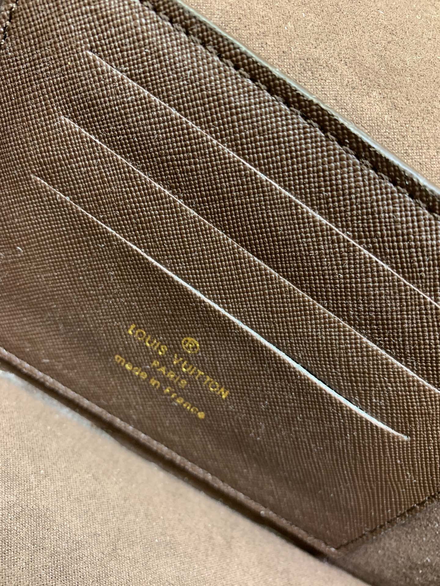 Louis Vuitton Wallet On Chain Lily