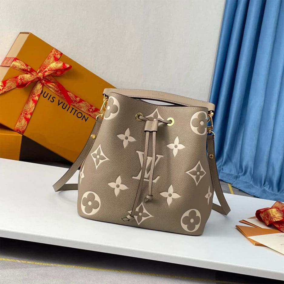 Louis Vuitton NEONOE MM M45497